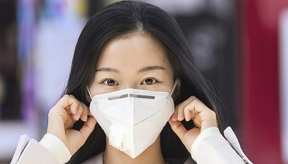 疫情让服装和美妆品牌生意难做，想出了“生造需求”这一招