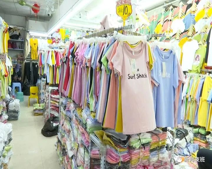 疫情影响服装生意冷淡 经营户要求免两个月摊租