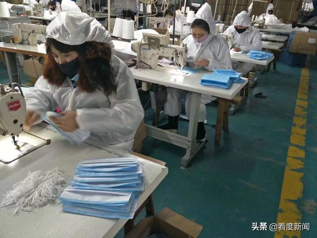 云抱团 | 服装生产线“改道”产口罩 抗击疫情成都妇联在行动