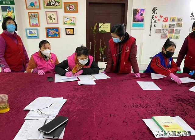 云抱团 | 服装生产线“改道”产口罩 抗击疫情成都妇联在行动