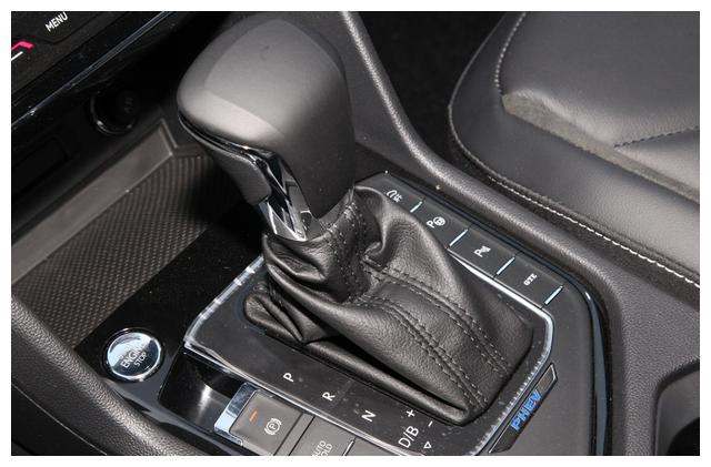 美石油股熔断了，新能源崛起了，途观L PHEV又觉得自己能行了