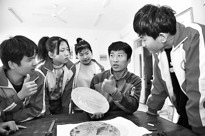 从“月光教育”到“阳光教育”——代表委员、专家学者建言特殊教育发展