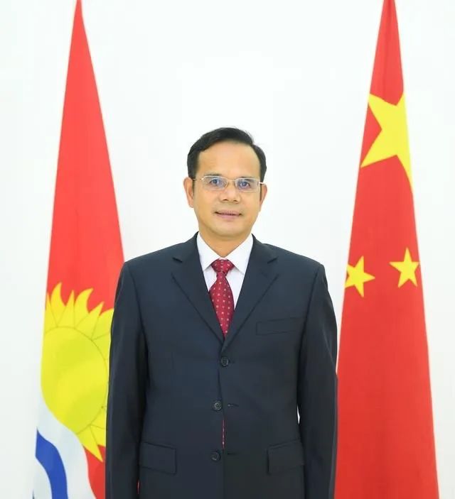  中国驻基里巴斯大使唐松根 资料图