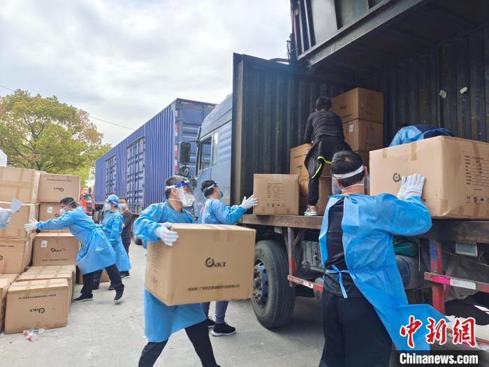 （上海战疫录）一线|李彬：保供、送药、采样，抗疫突击队攻坚克难的55天