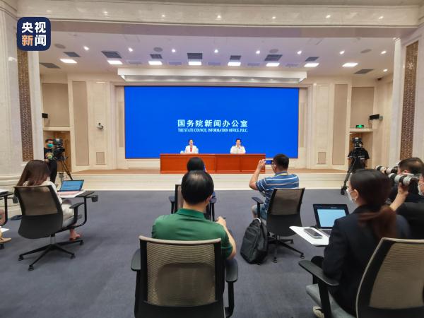 海关总署：今年上半年我国民营企业进出口达9.82万亿元 多措并举促进外贸保稳提质