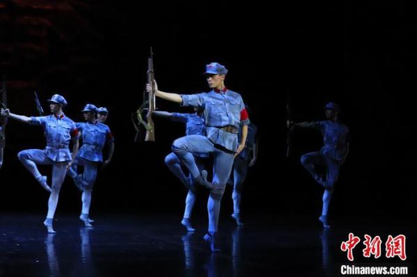 “芭蕾王子”吴虎生：每一次起舞我都拼尽全力