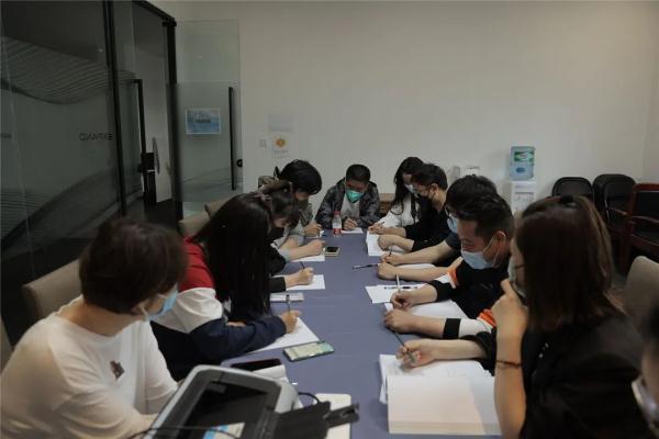 停工60多天后再开机！这两个剧组说：人生路遥，但温暖和甜蜜不远