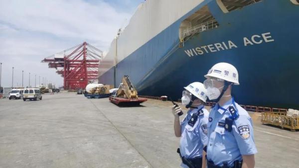 保通关、稳外贸，上海边检助力上海经济加速复苏