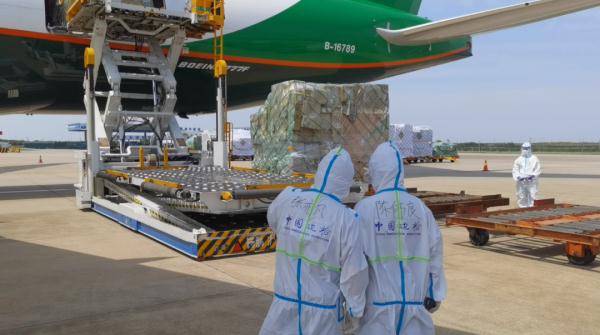 保通关、稳外贸，上海边检助力上海经济加速复苏