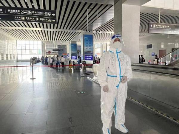 26天出动警力208人次，长沙南站派出所确保上海入湘旅客安全转运