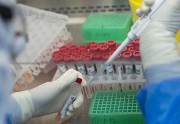 上海社会面新增2+2，四地列为中风险地区，轨迹涉及多个区