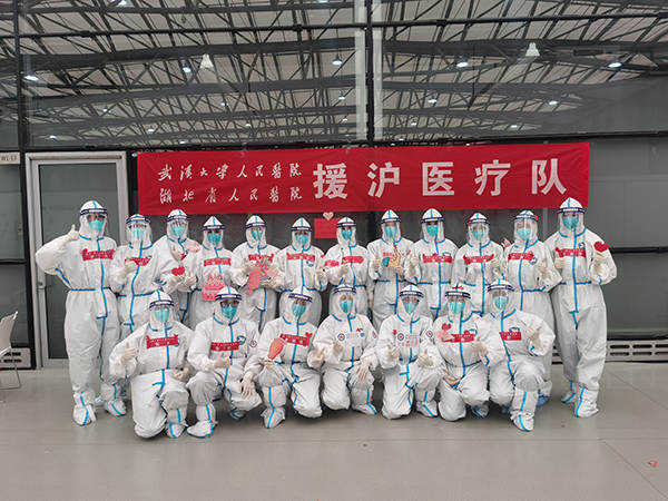 他们是最后离开的援沪医疗队，1091位湖北医护今返程