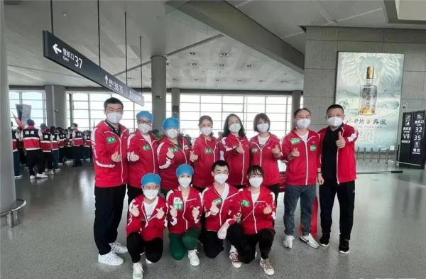 贵州省援沪医疗队1317名医护人员平安归来