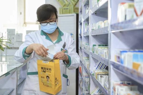 申城40度高温天消暑用品冲上热卖榜
