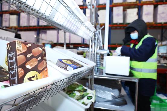 “雪糕镖局”来了 天猫超市浙江首个冷链中心启用