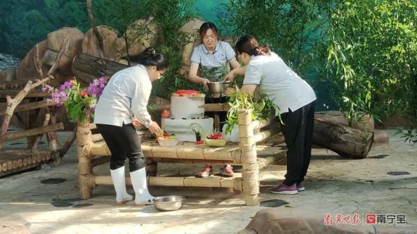 萌翻全场！南宁市动物园的双胞胎“寿星”绩美绩兰六岁啦