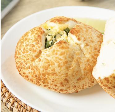 高温催热夏日经济：“六月黄”大闸蟹、小龙虾、冰淇淋、甜品等美食销售火爆