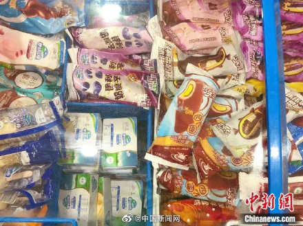 两支32块钱！超市里的雪糕为什么越卖越贵了？