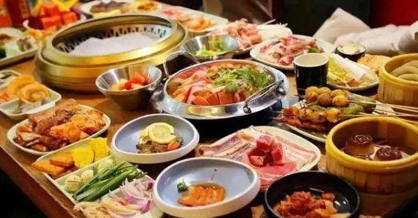 男子给儿子庆祝生日，却做了这件事！回家路上竟问：会影响儿子考公务员吗？