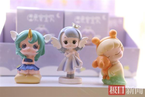 100多种产品琳琅满目，武汉东湖樱花文创市集受热捧