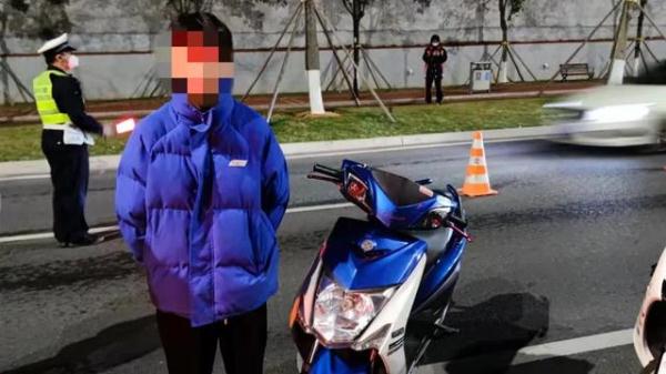 珠海炸街党凌晨准时出现,根本睡不了安稳觉,交警出手了! 珠海炸街党凌晨准时出现,根本睡不了安稳觉,交警出手了!