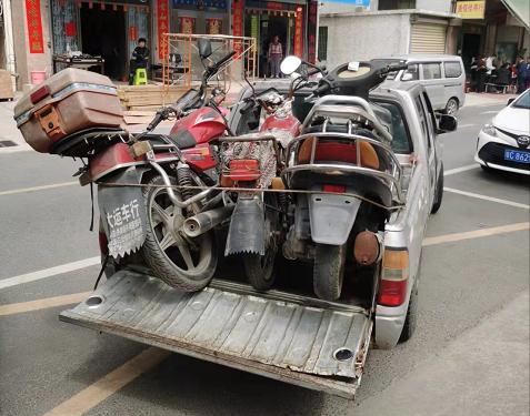 珠海炸街党凌晨准时出现,根本睡不了安稳觉,交警出手了! 珠海炸街党凌晨准时出现,根本睡不了安稳觉,交警出手了!