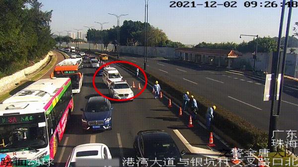 老人冬季突发急症，家人没及时打这个电话差点耽误……