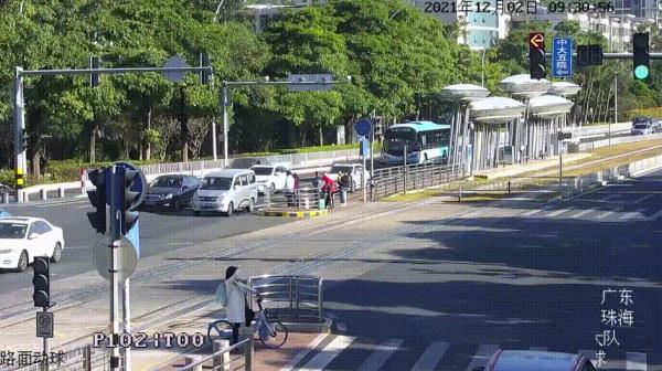 老人冬季突发急症，家人没及时打这个电话差点耽误……