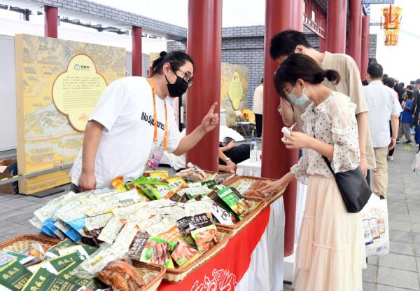 吃吃喝喝在服贸