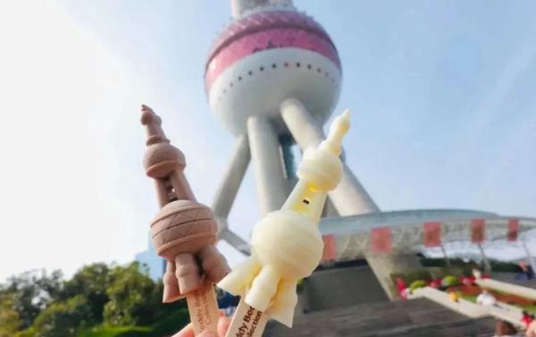 【探索】城市地标变身美食！上海文创雪糕又添新款→