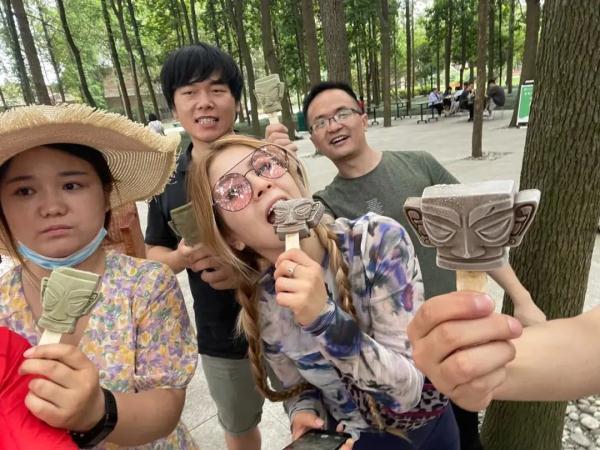 三星堆面具冰淇淋又上新啦!端午去尝“鲜”~ 三星堆面具冰淇淋又上新啦!端午去尝“鲜”~