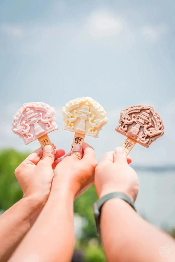 武汉又双叒叕一“网红”雪糕出道啦！这次是......