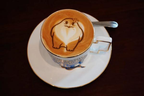 国博美馔 | 夏天,来杯“萌萌鹰”咖啡 国博美馔 | 夏天,来杯“萌萌鹰”咖啡