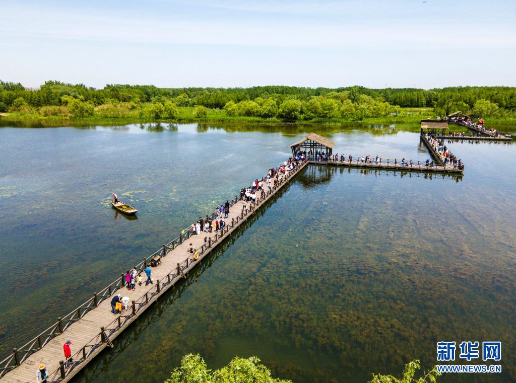 新华全媒+｜2021年“五一”假期国内旅游出游2.3亿人次 超疫前同期水平