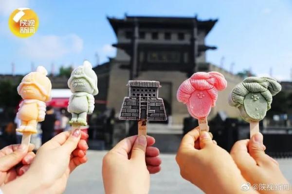 举着“文物”去旅游，各地“文创雪糕”大battle！云南这几款申请出战