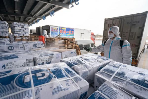 新冠病毒会通过食品传播吗?权威回应来了→ 新冠病毒会通过食品传播吗?权威回应来了→